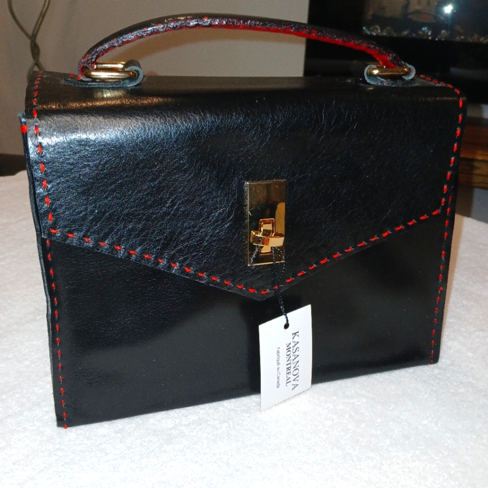 Kasanova 25 Black Leather Handbag with Red Stitching